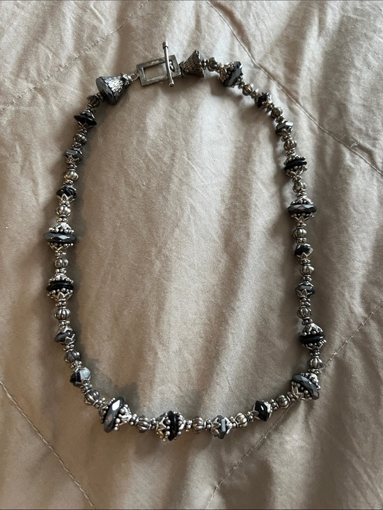 Jewelry - Silver and Black Beaded Necklace - Women Jewelry